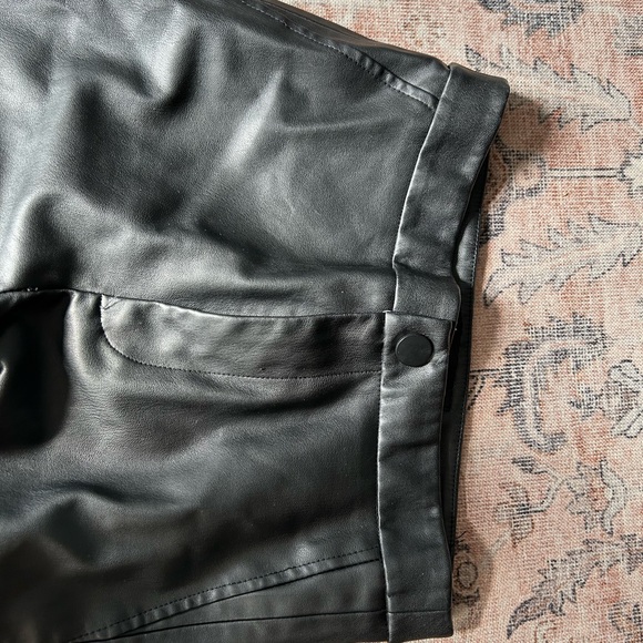 Zara Faux Leather Leggings - Picture 2 of 4